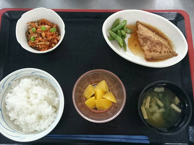 昼食